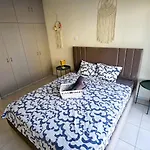 2 Retreat With Pool & Free Wi-fi 公寓 拉纳卡