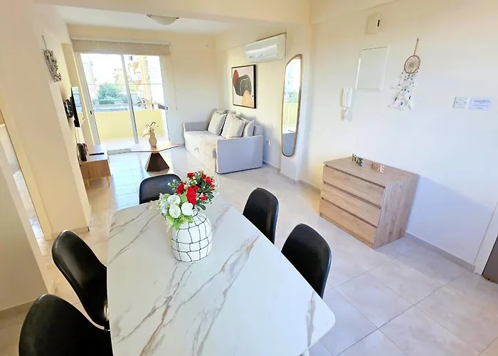 2 Retreat With Pool & Free Wi-fi Apartament *