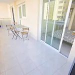 아파트 2 Retreat With Pool & Free Wi-fi *
