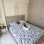 2 Retreat With Pool & Free Wi-fi