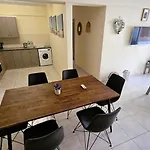 2 Retreat With Pool & Free Wi-fi *