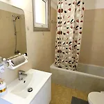 2 Retreat With Pool & Free Wi-fi Daire