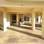 아파트 2 Retreat With Pool & Free Wi-fi *