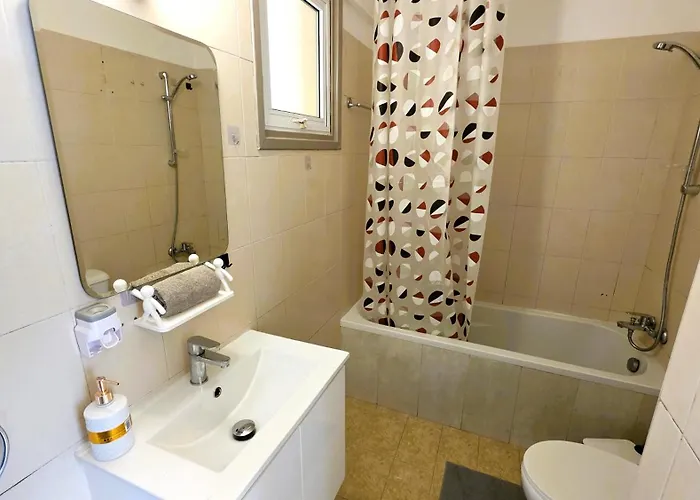 2 Retreat With Pool & Free Wi-fi Apartment