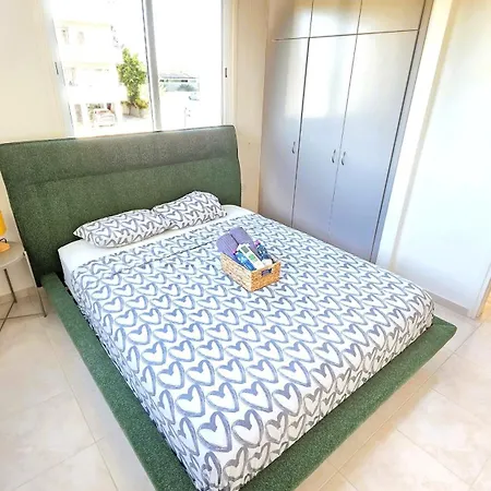 2 Retreat With Pool & Free Wi-fi * Ларнака