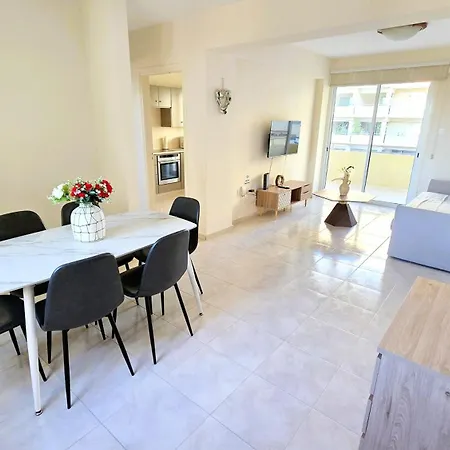 2 Retreat With Pool & Free Wi-fi Ларнака