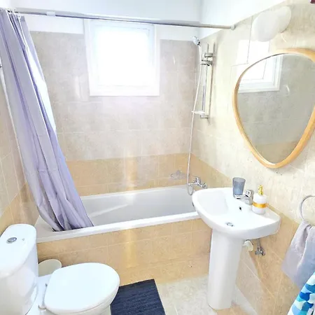 2 Retreat With Pool & Free Wi-fi Апартаменты *